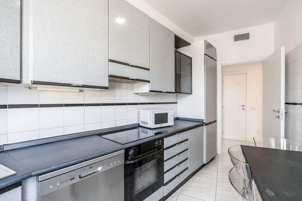 Apartment Comfort In Mailand